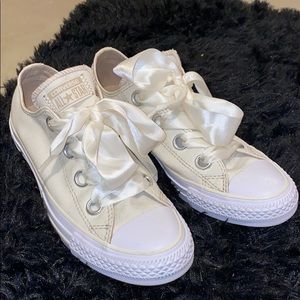Converse White Ribbon Laced Shoes